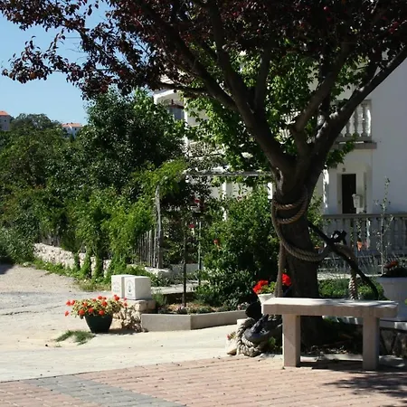 Gasthuis And By The Sea Palit, Rab - 5044 3*