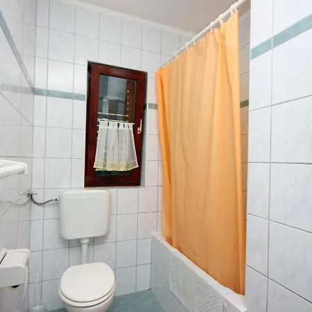 And By The Sea Palit, Rab - 5044 Gasthuis