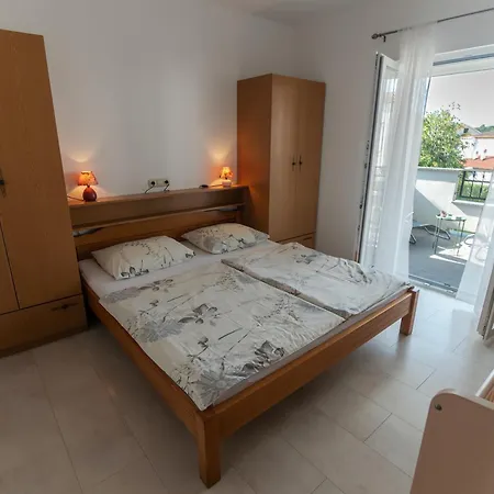 Pensionat And By The Sea - Rab - 5044