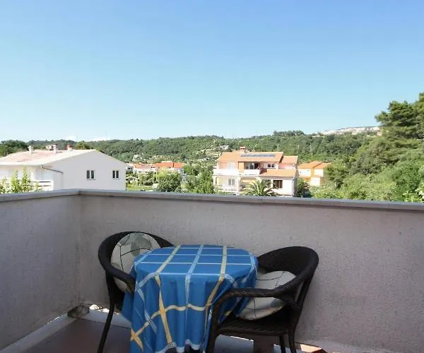 And By The Sea - Rab - 5044 Palit