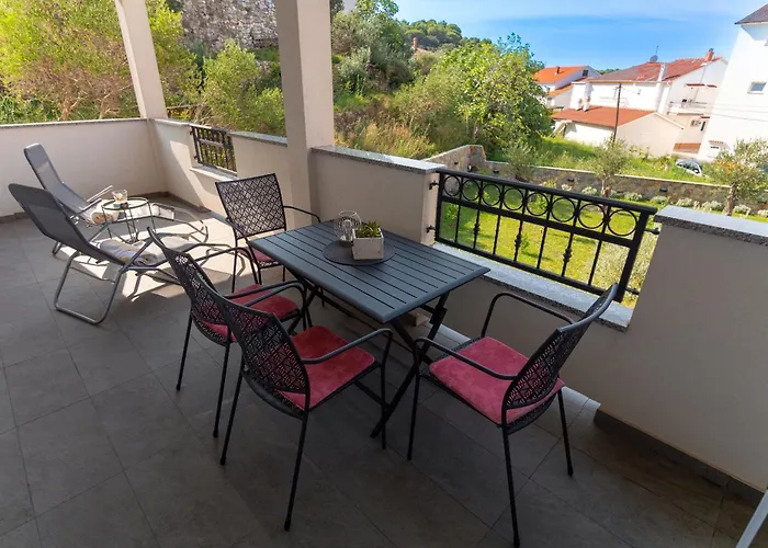 And By The Sea - Rab - 5044 3*